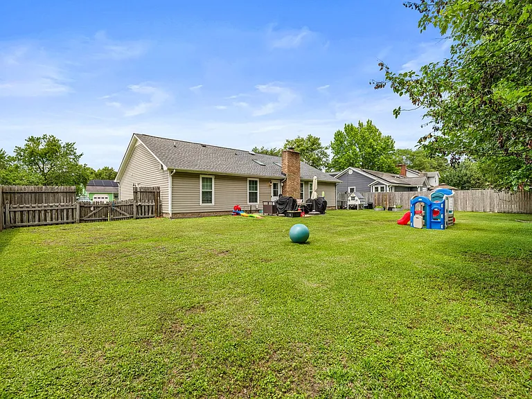 132 Stonemark Ct — Photo 34