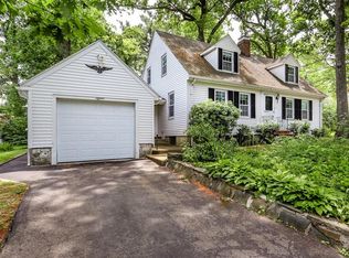 15 Pinedale Ln, Canton, MA 02021