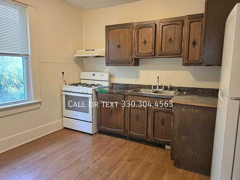 86 Hurlburt Ave #UPPER — Photo 6