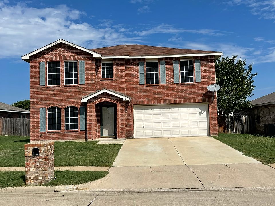 1st image of 811 Encino Dr