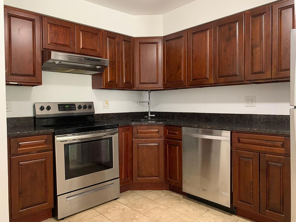 1st image of 4142 Little Neck Pkwy #2