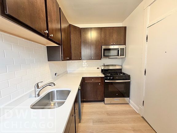 4th image of 1500 N Kedzie Ave #1O