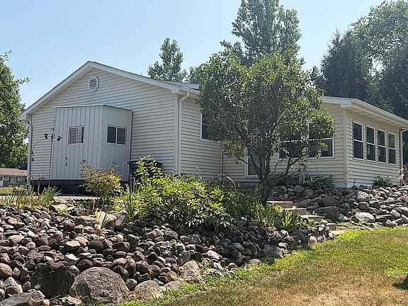 4th image of 2311 Lange Ln