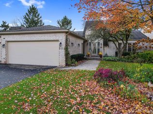 5112 Woodlands Trl, Bloomfield Hills, MI 48302