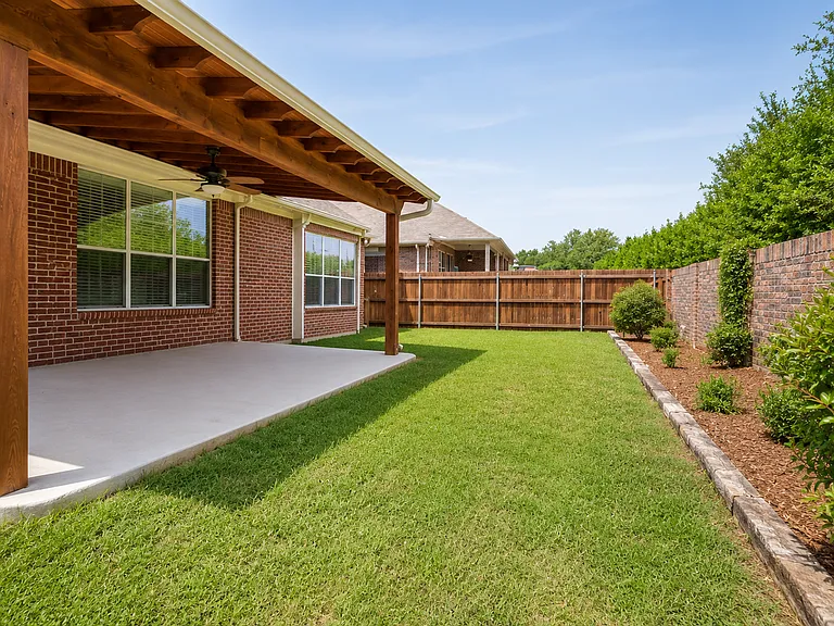 15832 Coyote Hill Dr — Photo 15