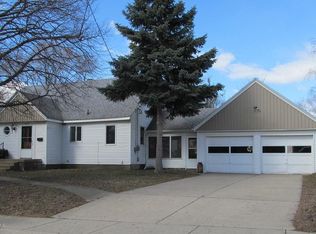 2205 Oregon Ave SW, Wyoming, MI 49519