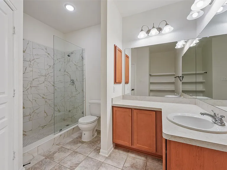 5006 Fairwater Ct — Photo 16