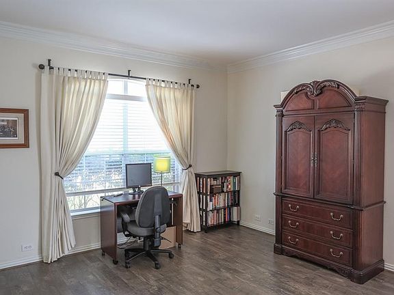 5th image of 7011 Thistlewood Park Ct