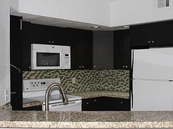 2nd image of 457 Vista Isles Dr APT 2126