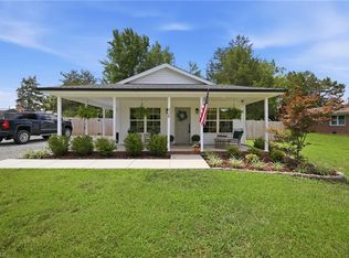 408 E Grandview Ave, Liberty, NC 27298