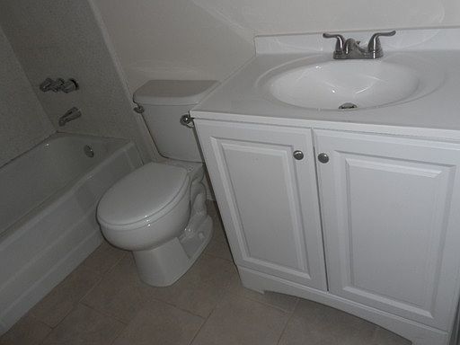 2nd image of 275 W Grace St APT A