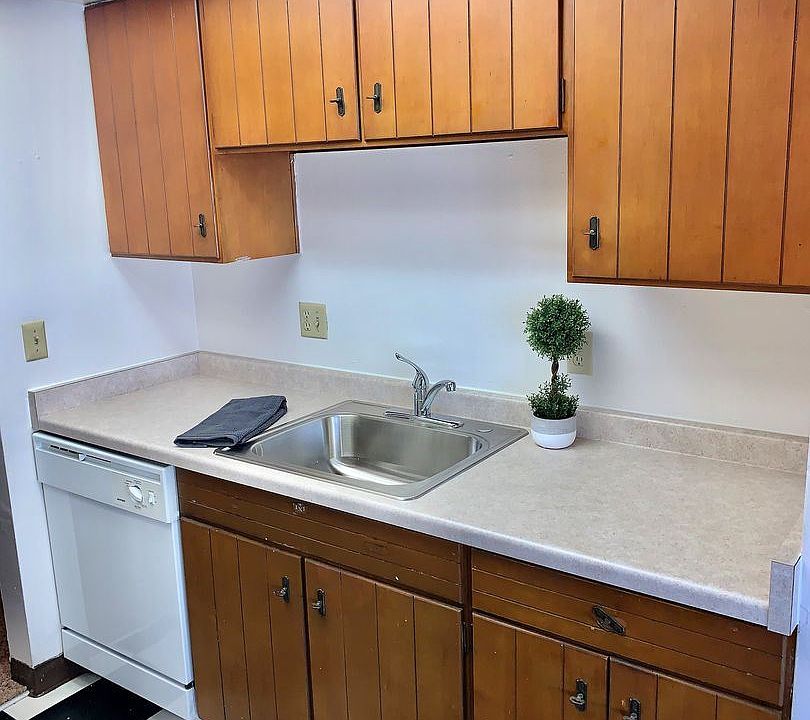 1st image of 2580 N Oakland Ave APT 305