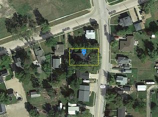 310 Court St, Gibbon, NE 68840