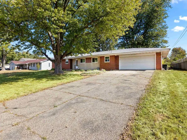 11 Sandalwood Ln, Peoria, IL 61607