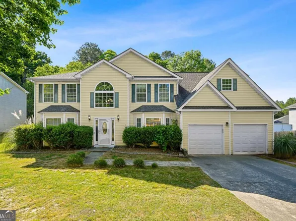 7531 Petal Pl, Fairburn, GA 30213