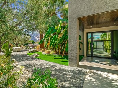 427 N Avenida Caballeros, Palm Springs, CA, 92262