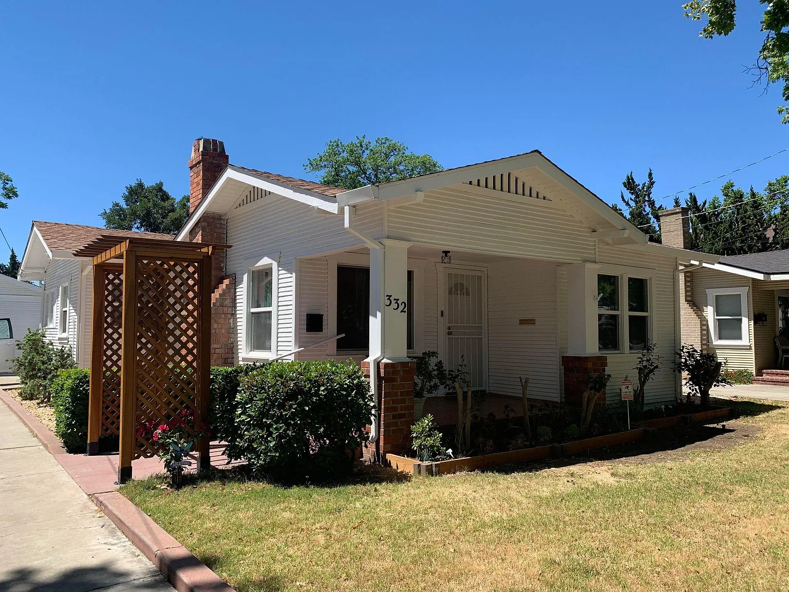 2 bed, 1082 sqft, $2,500 — Photo 1