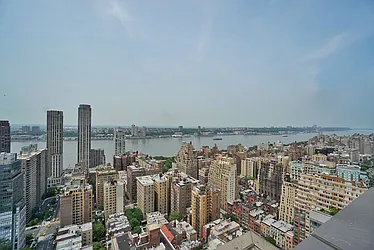 Sold by Get Listed! Get Sold! NYC