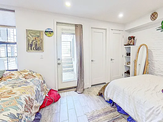 Rented by Remax Edge | media 36