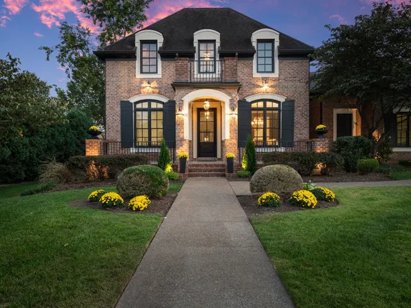 9235 Carrisbrook Ln, Brentwood, TN 37027