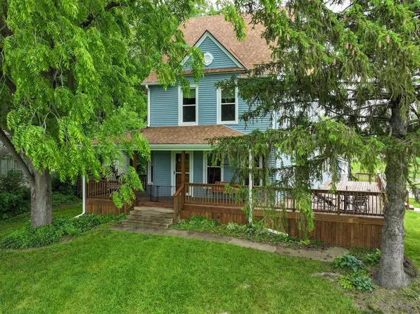 1310 Main Ave, Clinton, IA 52732