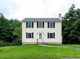 15 Jackson Brook Ter, Dover, NH 03820