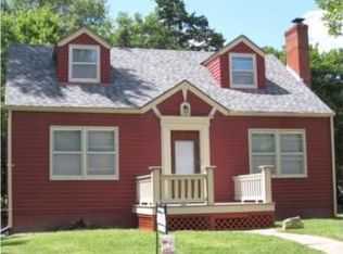 1823 Illinois St, Lawrence, KS 66044