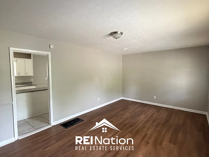 4 bed, 2.0 bath, 1568 sqft, $1,625 — Photo 4