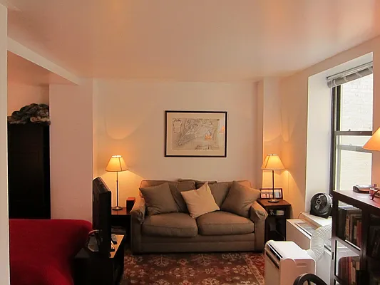 Rented by Douglas Elliman | media 29