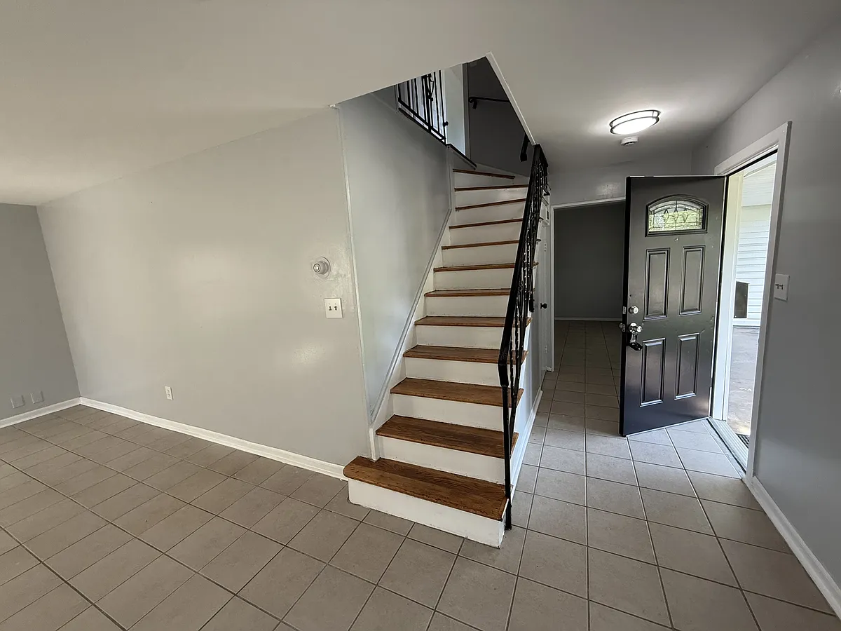 Building Photo - 57 Potter Ln