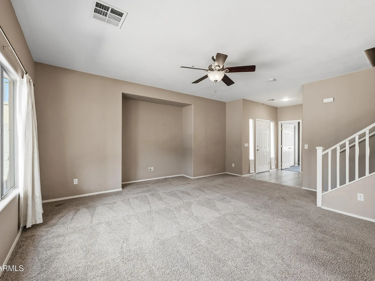 4 bed, 3.0 bath, 1724 sqft, $2,300 — Photo 4