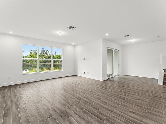 5th image of 1444 NW Corteal Way