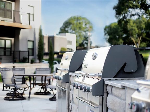 Sixty16_Community_Amenities_Apartments_Shawnee_KS