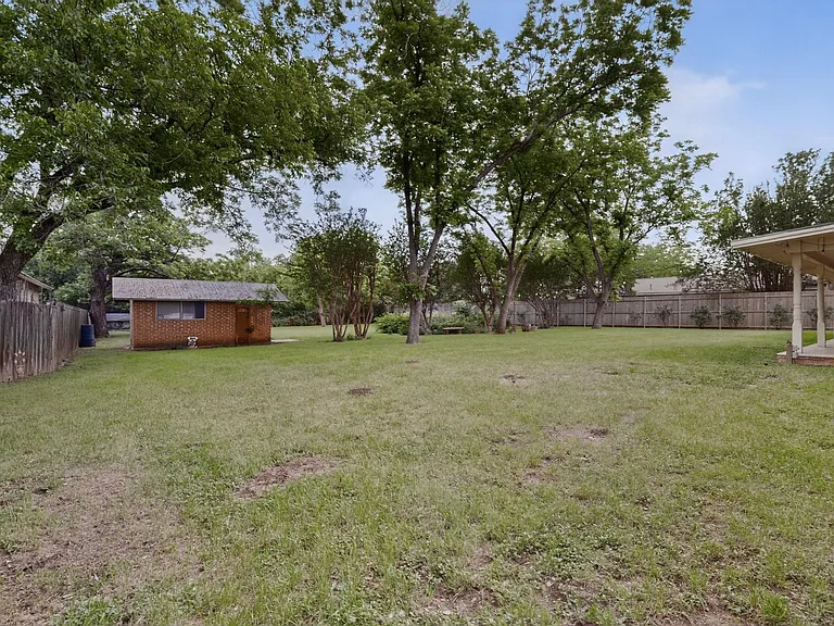 11903 Mustang Chase — Photo 34