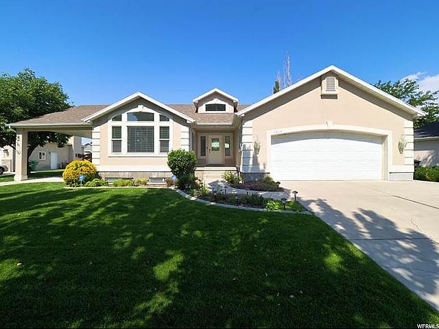 1st image of 1216 W Murray Bluffs Ct