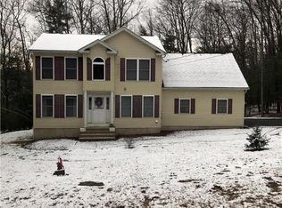 2197 Sky High Dr, Bartonsville, PA 18321