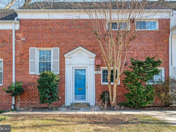 1412 Martha Custis Dr, Alexandria, VA 22302