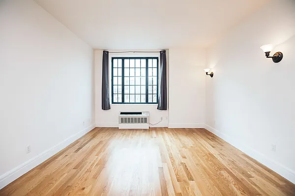 Rented by Nooklyn NYC LLC | media 1