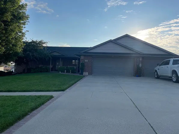 1031 Bella Vista Dr, Carroll, IA 51401