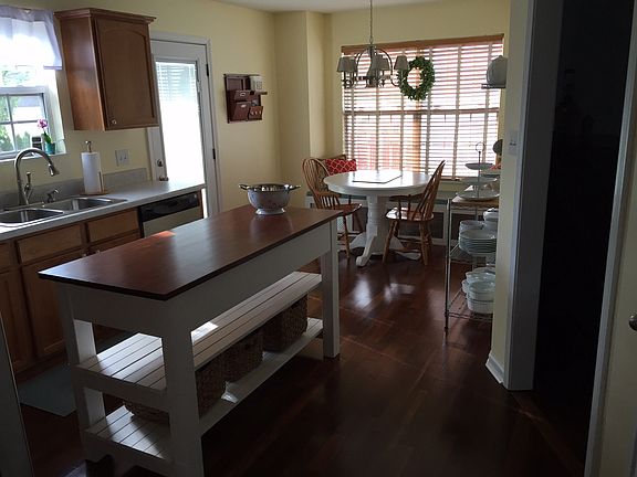 Built-in seating in kitchen