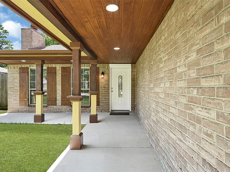 4806 Hickorygate Dr — Photo 1