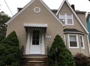 1474 Larchmont Rd, Cleveland, OH 44110