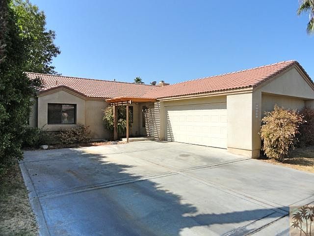 1st image of 77891 Sunnybrook Dr