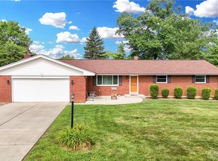 2592 Green Hills Dr, Dayton, OH 45431