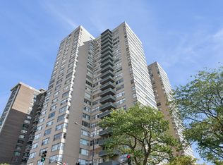 6301 N Sheridan Rd APT 14E, Chicago, IL 60660