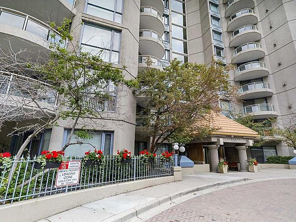 2nd image of 804 S 3rd Ave SW #1110