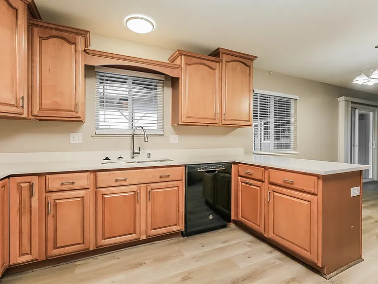 8240 Stapleton Ave — Photo 9