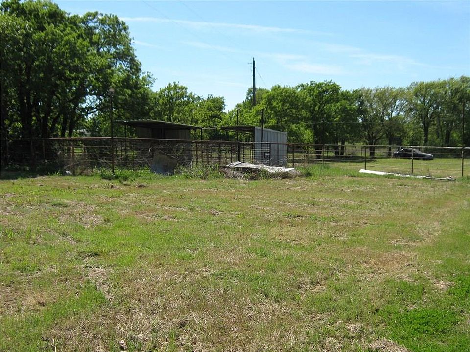 2nd image of 322 Jack Grace Hill Rd
