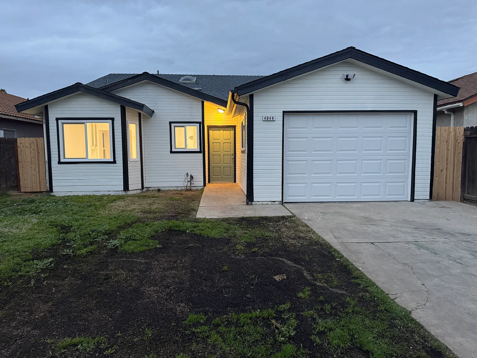 4044 W Brown Ave photo 1