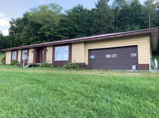 1943 Maple Spring Hwy, Eglon, WV 26716